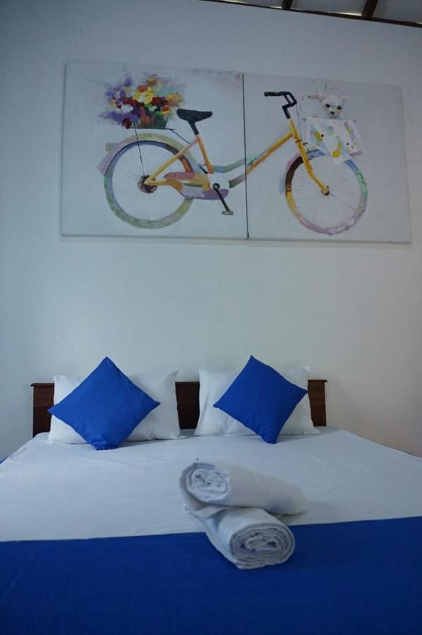Agoura Hills Hotel Kurunegala Bagian luar foto